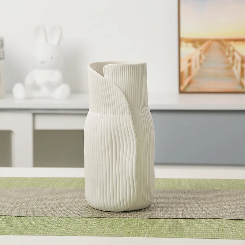 Nordische Gerollte Vase - Beige - Vivari Livings